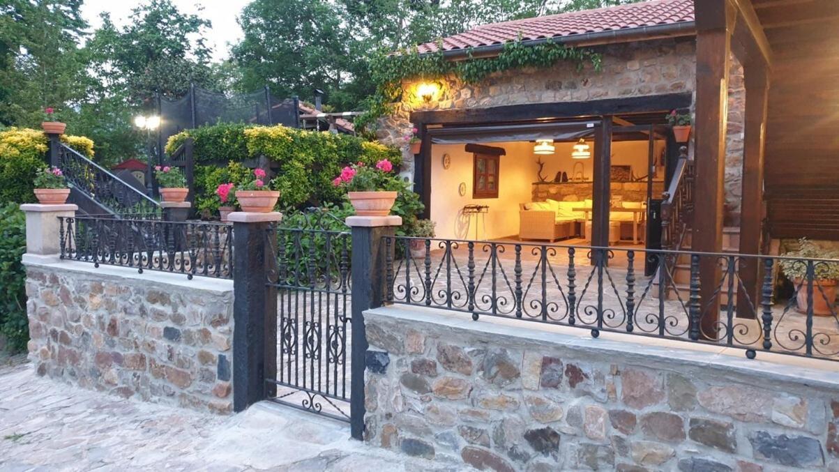 Casa Rural Caborzal Renedo De Cabuerniga المظهر الخارجي الصورة