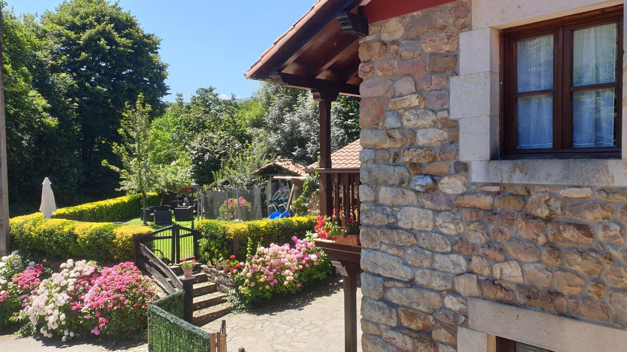 Casa Rural Caborzal Renedo De Cabuerniga المظهر الخارجي الصورة