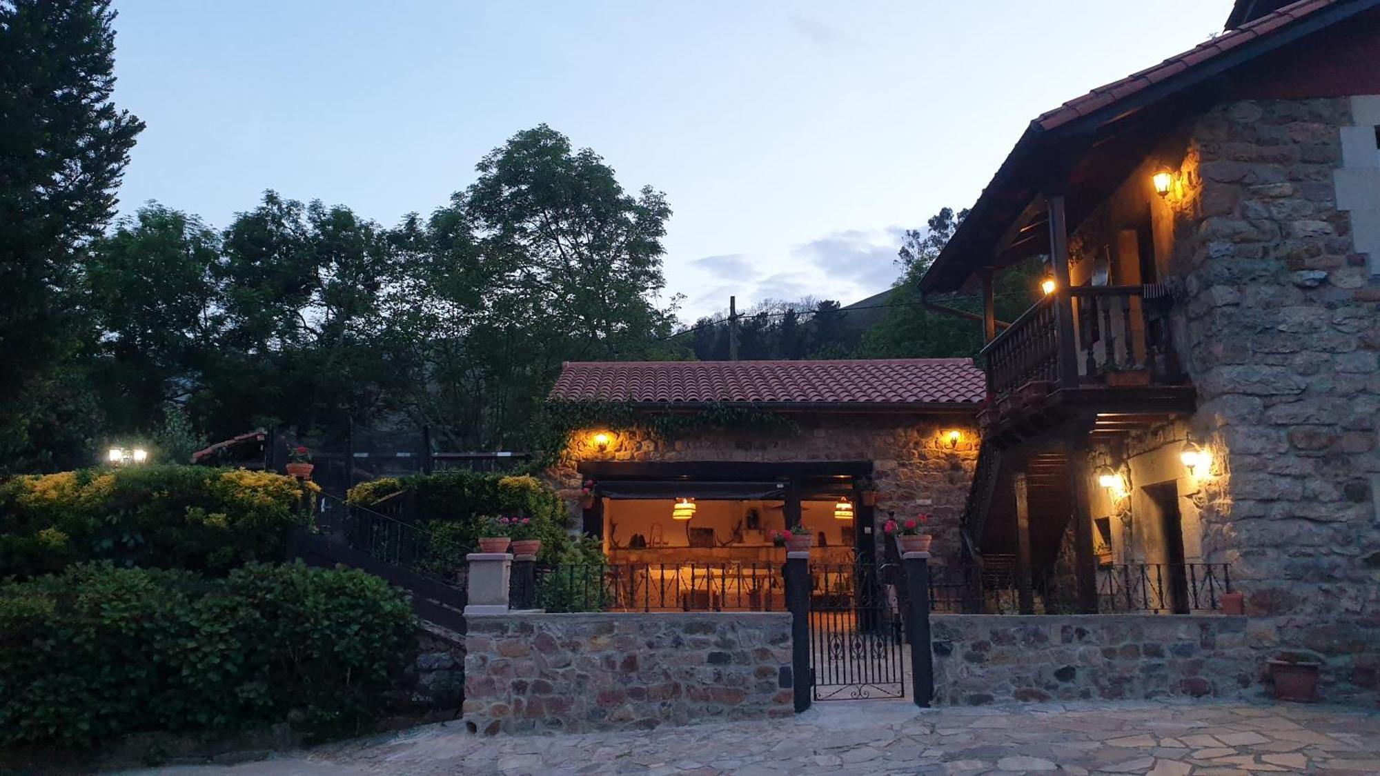 Casa Rural Caborzal Renedo De Cabuerniga المظهر الخارجي الصورة